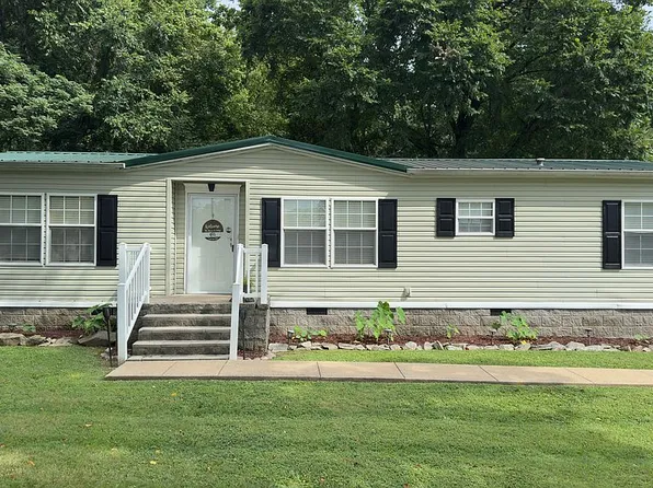 204 Rayfield Ave, Lawrenceburg, TN 38464