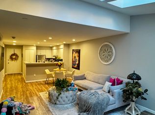 760 Spinnaker Ct, Secaucus, NJ 07094