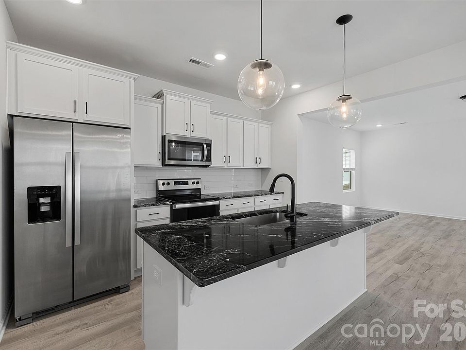 1st image of 483 Switch St