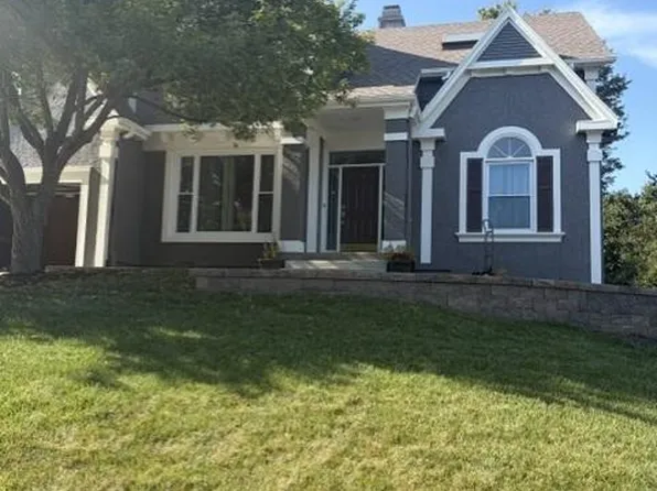 14702 England St, Overland Park, KS 66221