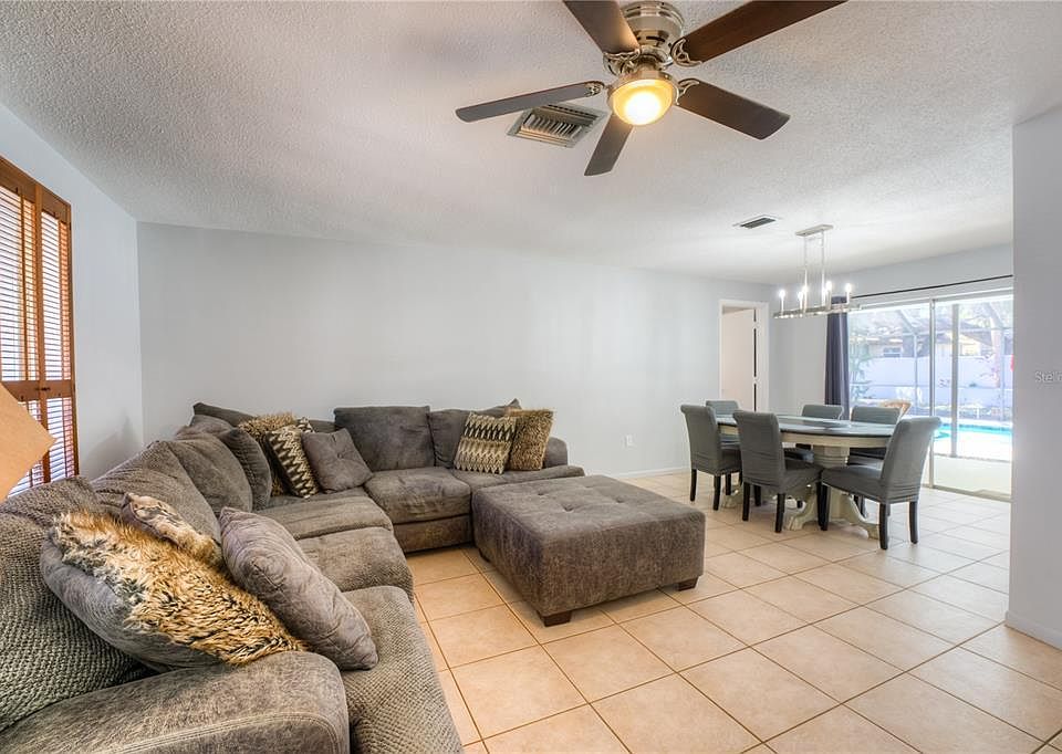 2nd image of 11261LANCER Lane Ave