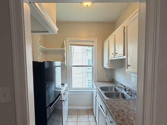 2nd image of 247-255 Fountain St #59c0a2b8f