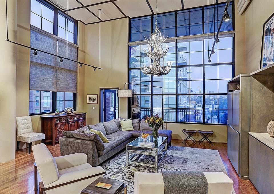 1st image of 1025 S Shepherd Dr Unit 301