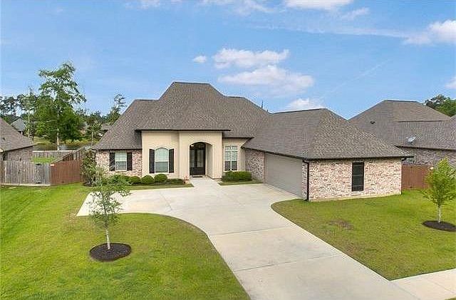 2nd image of 549 English Oak Dr