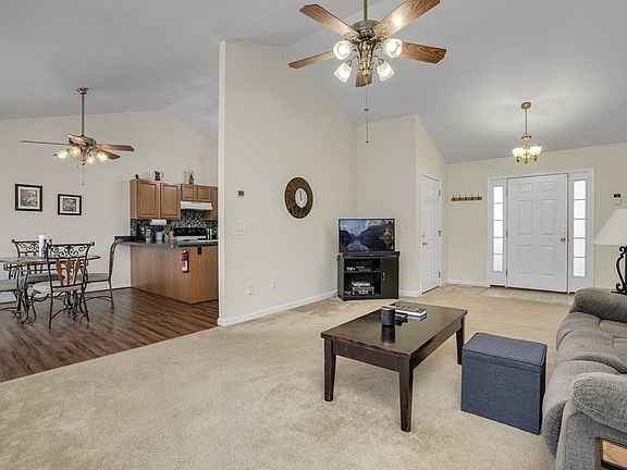 2nd image of 2725 Buccaneer Blvd
