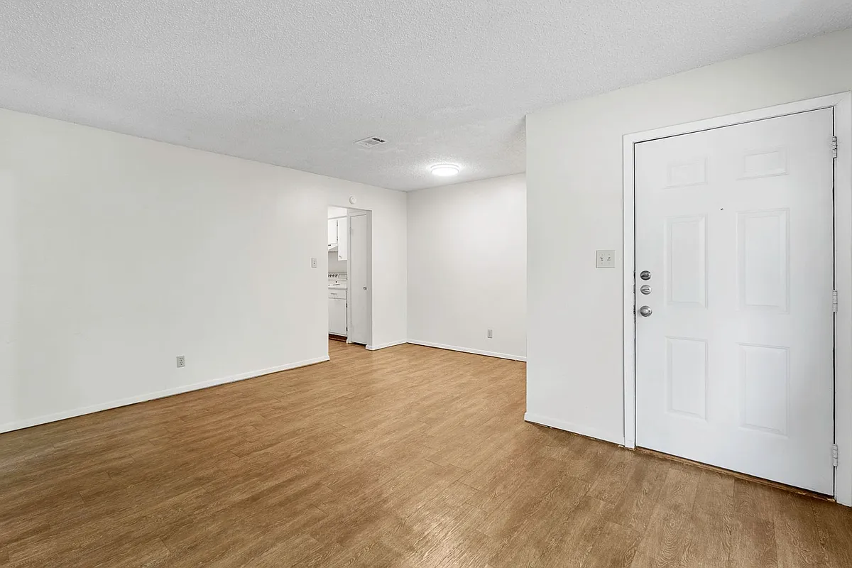Building Photo - 245 Craddock Ave #D