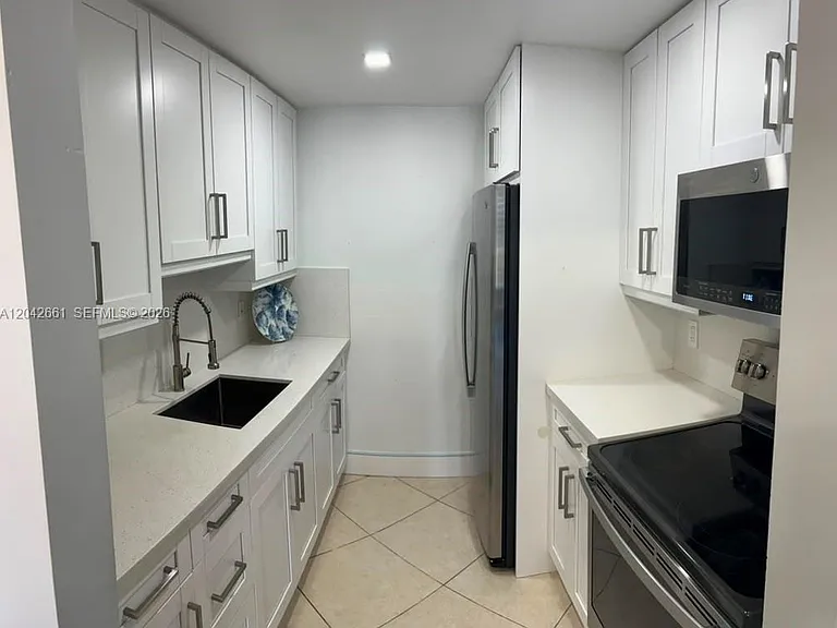 2350 NE 135th St #209 — Photo 12