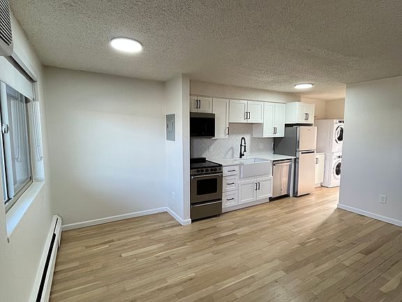 5th image of 365 N Sherman St #303