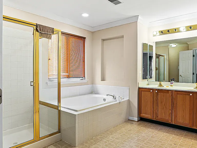 10209 Juniper Dr — Photo 18