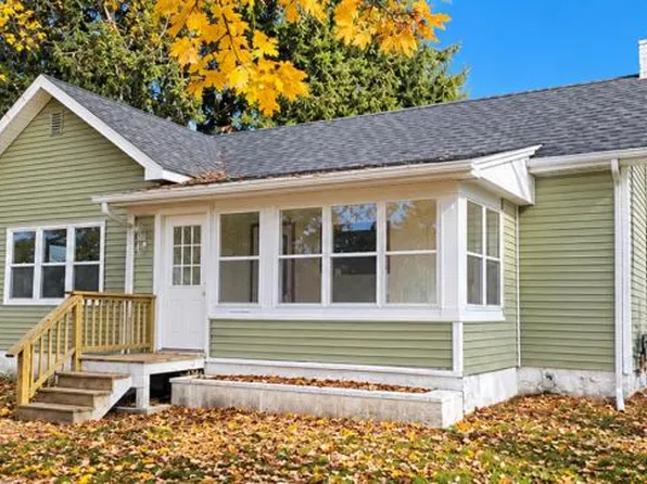 363 Wells St, Caro, MI 48723