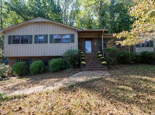 1057 Mountain Oaks Dr, Birmingham, AL 35226