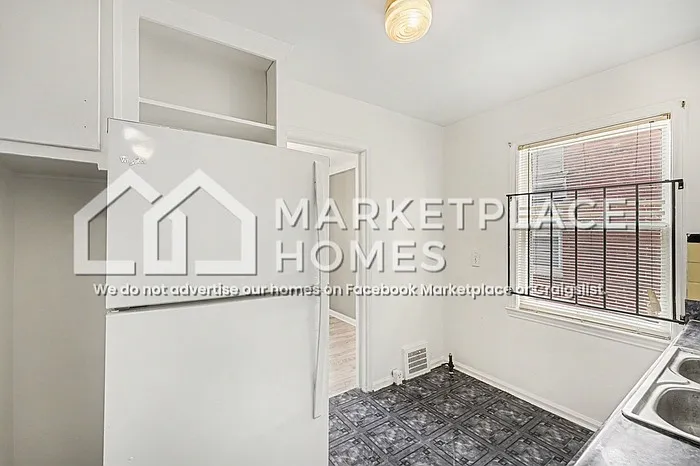 9917 Sussex St — Photo 11