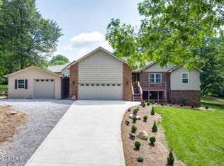 127 Iron Wood Cir, Crossville, TN 38571