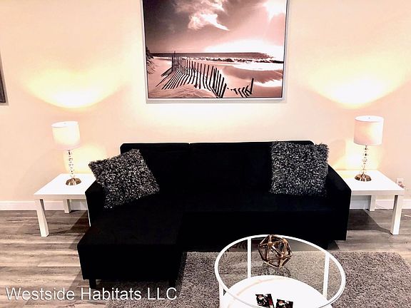 5th image of 170 N Crescent Dr #105