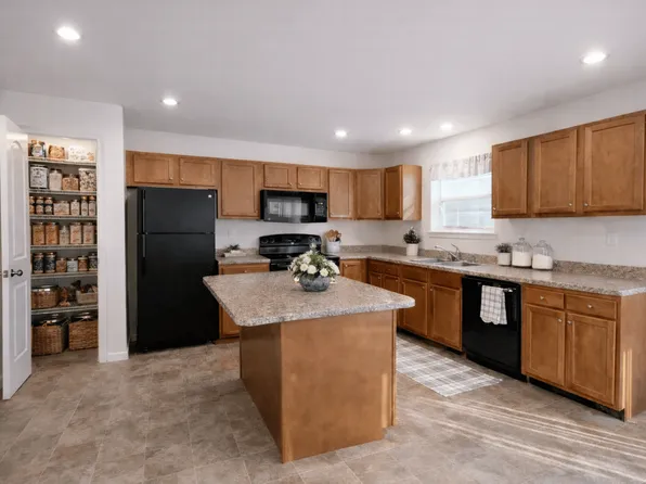 Townhomes at Paxton Creek, 3800 Birchwood Cir, Harrisburg, PA 17110