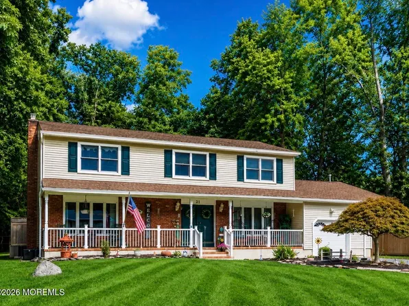 21 Howe Lane, Freehold, NJ 07728