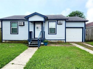 707 W 6th St, Freeport, TX 77541