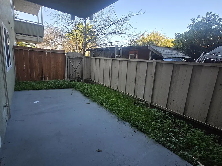 1399 Pacific Ave — Photo 58