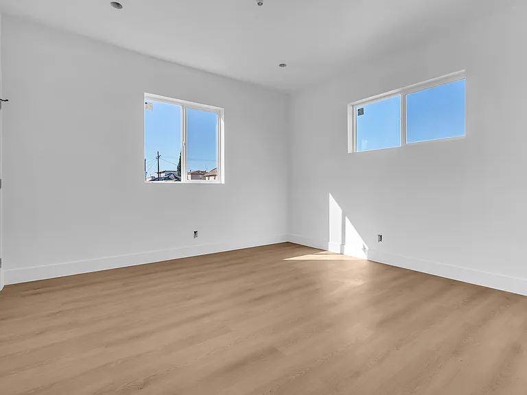 2821 Blanchard St #1 — Photo 4