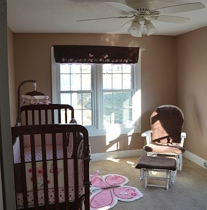 2nd image of 2 NW Lakeview Blvd