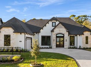 202 Victoria Ct, Montgomery, TX 77356