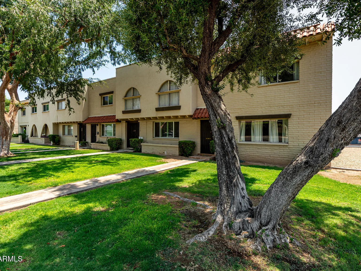 3 bed, 2.5 bath, 1632 sqft, $2,500 — Photo 4