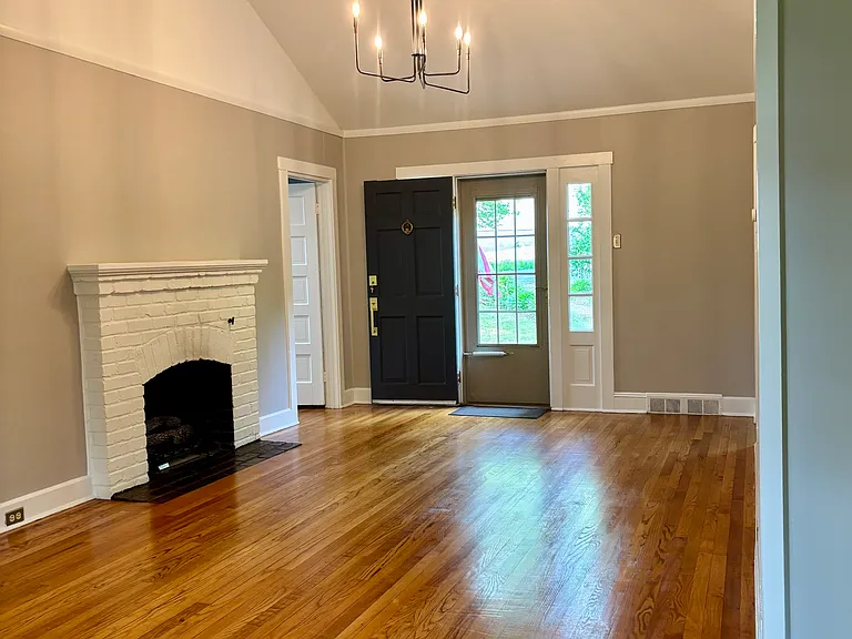 155 Ridgeway Cir — Photo 12