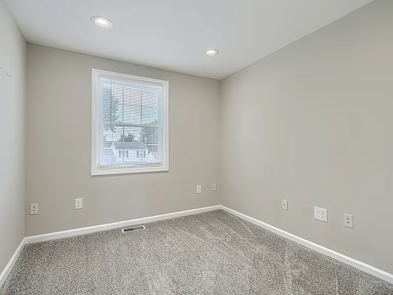 209 Bridge Dr — Photo 30