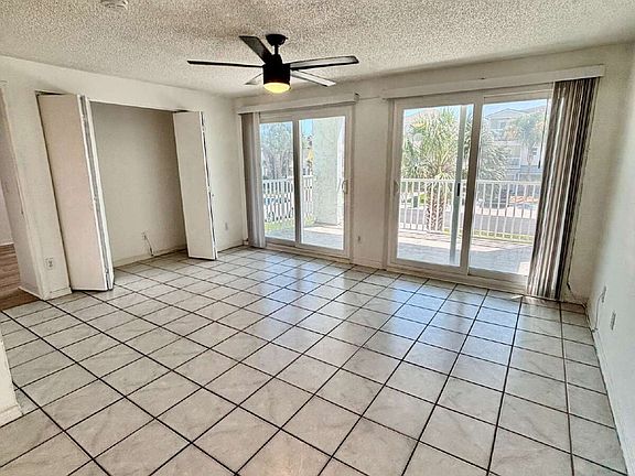 3rd image of 221 6th Ave S APT C