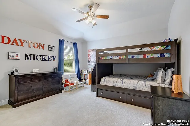 9113 Sunpool — Photo 31