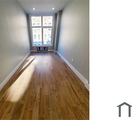 3rd image of 111 W 190th St #3