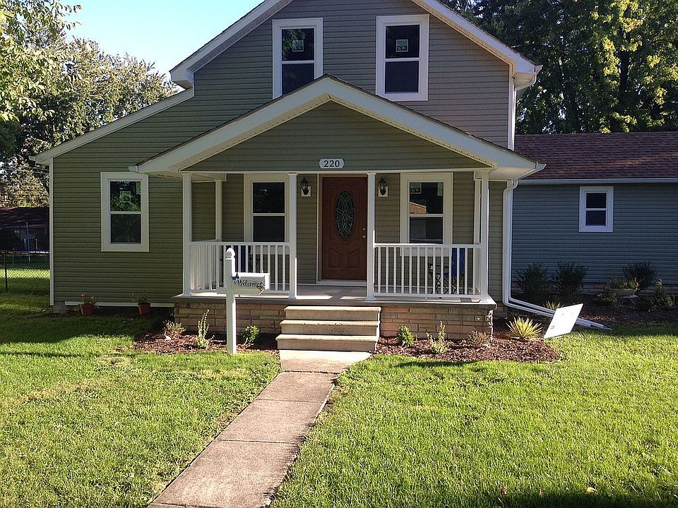 1st image of 220 W 6th St