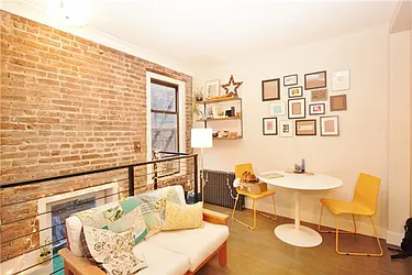 Rented by R New York