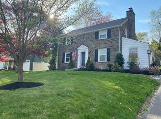 546 Baeder Rd, Jenkintown, PA 19046