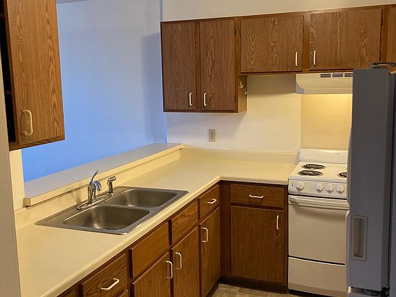 2nd image of 3800 Minnehaha Ave APT G