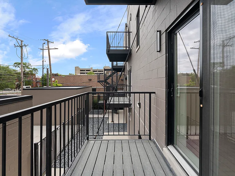 428 E 50th Pl #2 — Photo 26