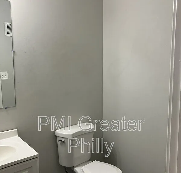 332 N 62nd St #1 — Photo 5