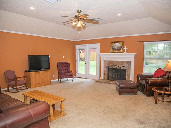 4th image of 13211 Clepper Dr