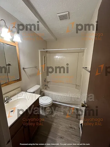 1588 Coventry St #7 Photo 1