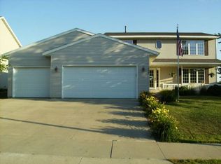 4464 Savannah Dr NW, Rochester, MN 55901