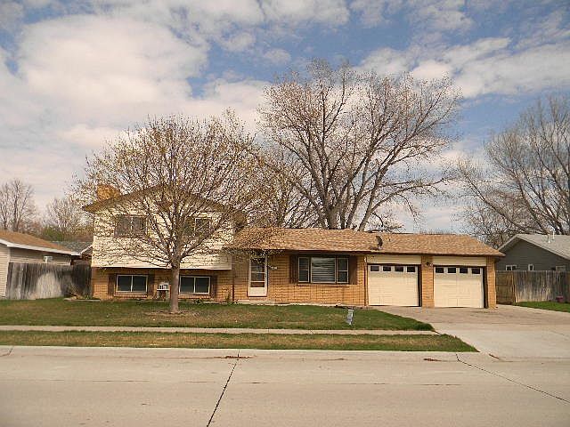1st image of 1107 S Buffalo Bill Ave