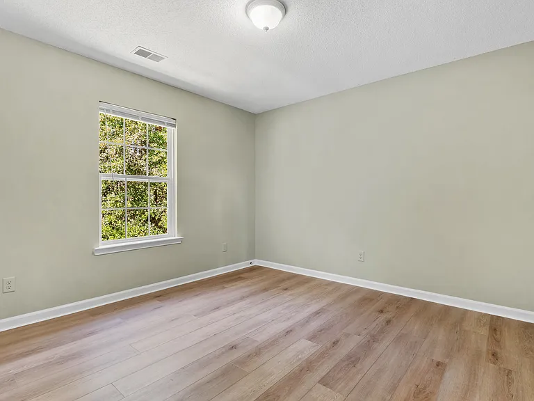 109 Summer Vale Dr — Photo 21