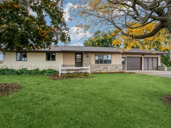 331 E Lake St, Chilton, WI 53014