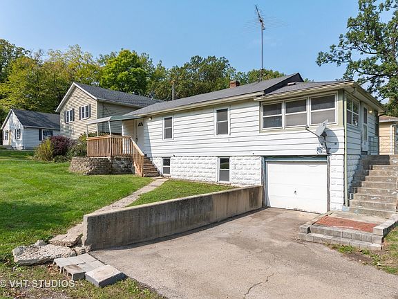 3rd image of 349 Hartman Ct