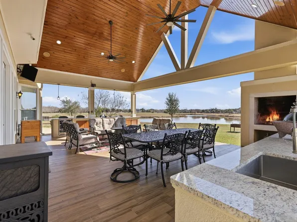 3902 Paseo Campanario Dr, Richmond, TX 77406