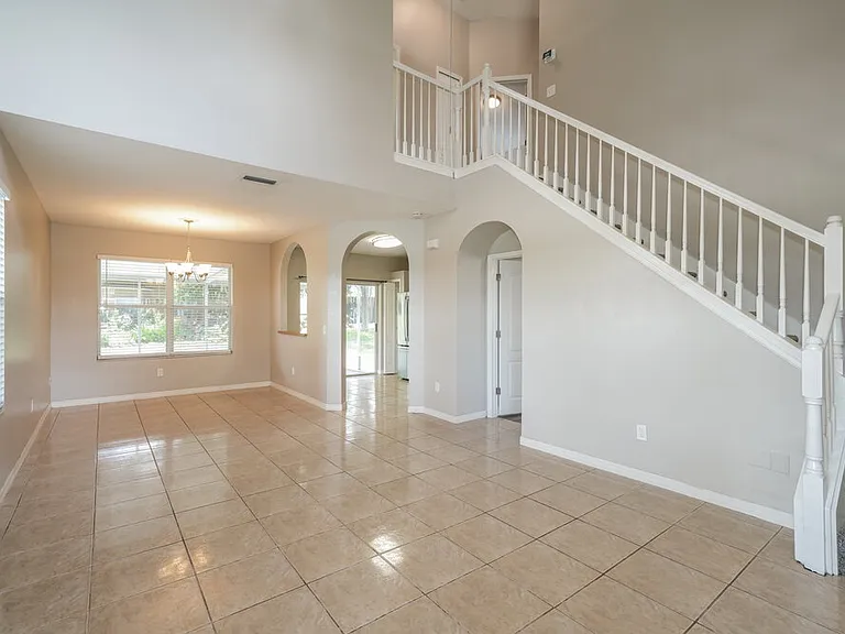 10430 Blackmore Dr — Photo 4