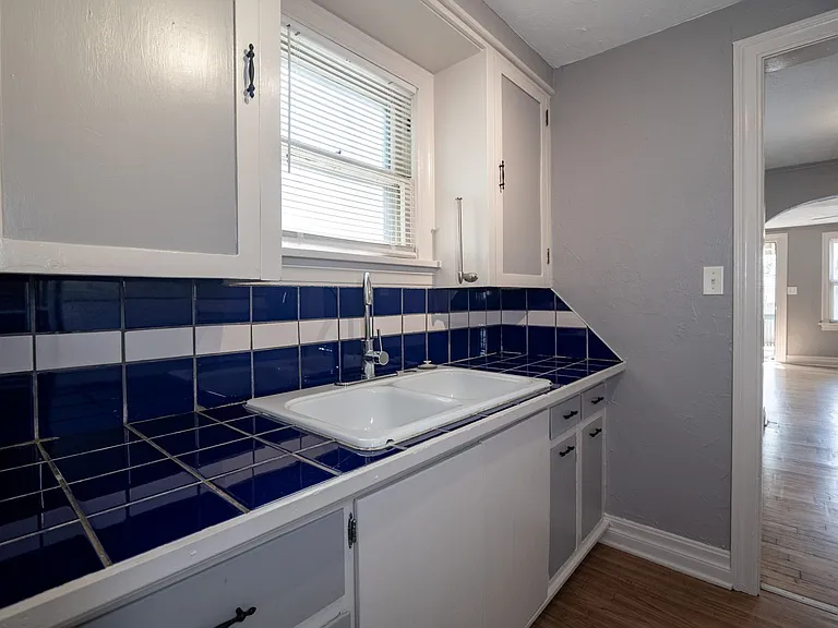 2436 NW 12th St — Photo 10