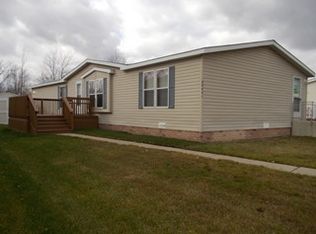 58461 Brookside Dr, Lenox, MI 48048