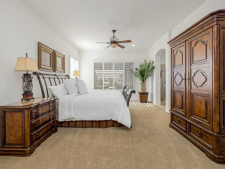 4176 E Clubview Dr — Photo 11