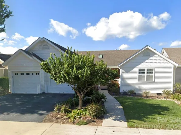 177 Charlestown Dr, Hendersonville, NC 28792